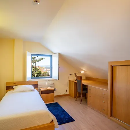 فندق مبيت وإفطار Pensao Avenida 3*