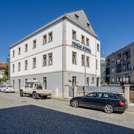 Bed & Breakfast Pensao Avenida *