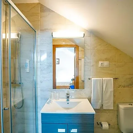 Pensao Avenida Bed & Breakfast