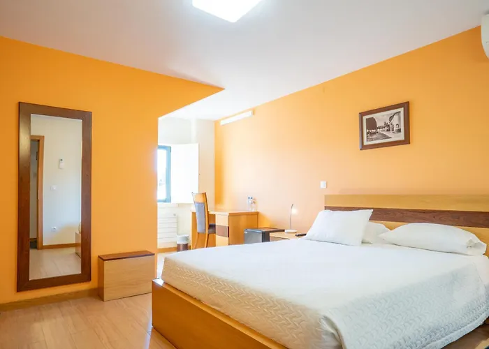 Pensao Avenida Oda ve Kahvaltı 3*