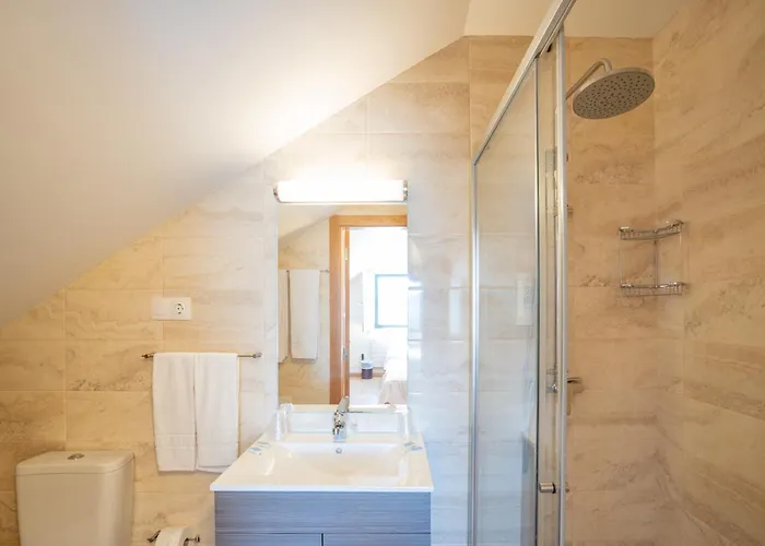 فندق مبيت وإفطار Pensao Avenida Oliveira de Frades