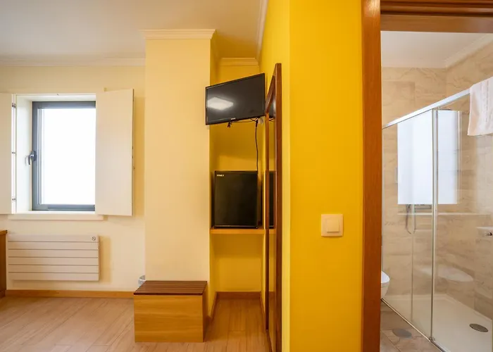 فندق مبيت وإفطار Pensao Avenida 3*